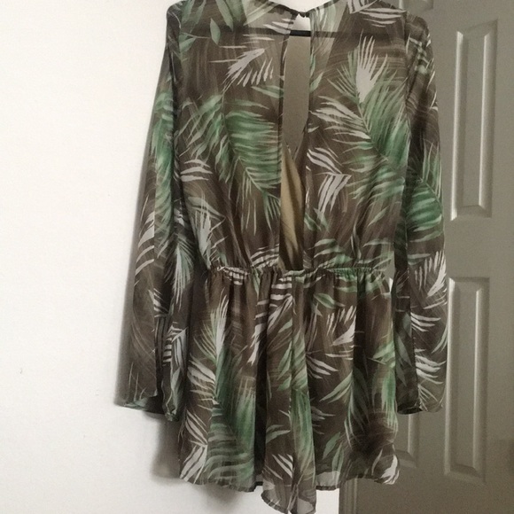 Palm Leaf Romper - Picture 4 of 5